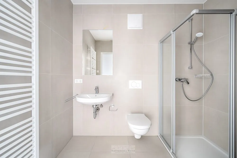 Immobilienangebot - Regensburg - Alle - Hochwertige 1 ZKB-Whg. mit abgetrenntem Schlafzimmer mitten im Zentrum! (3.4)
