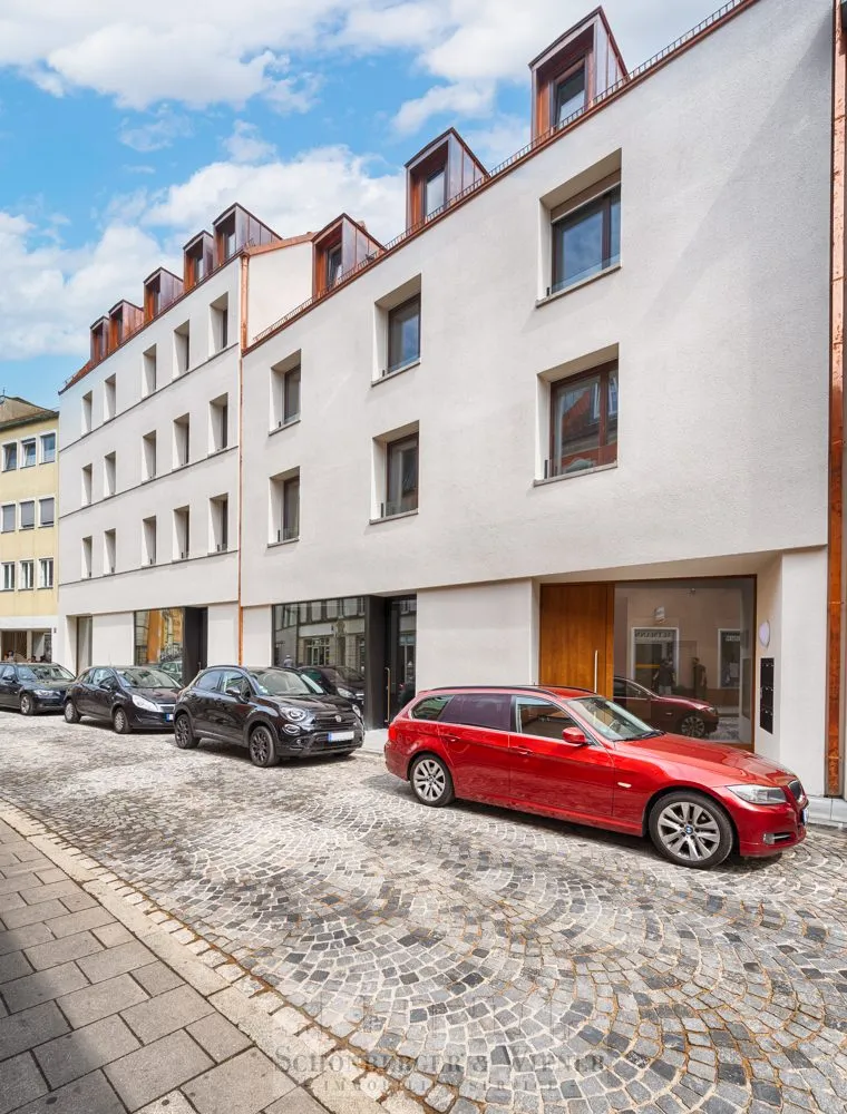 Immobilienangebot - Regensburg - Alle - Hochwertige 1 ZKB-Whg. mit abgetrenntem Schlafzimmer mitten im Zentrum! (3.4)