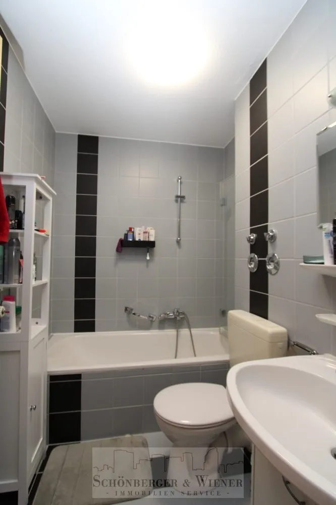 Immobilienangebot - Regensburg - Alle - 2 ZKB-Wohnung mit Dachterrasse im Regensburger Süden!