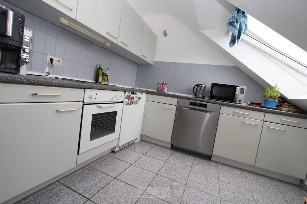 Immobilienangebot - Regensburg - Alle - 2 ZKB-Wohnung mit Dachterrasse im Regensburger Süden!