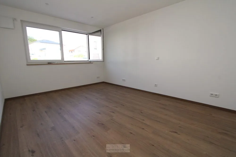 Immobilienangebot - Brunn - Alle - Exklusive 3 ZKB Wohnung mit Balkon in Frauenberg!
