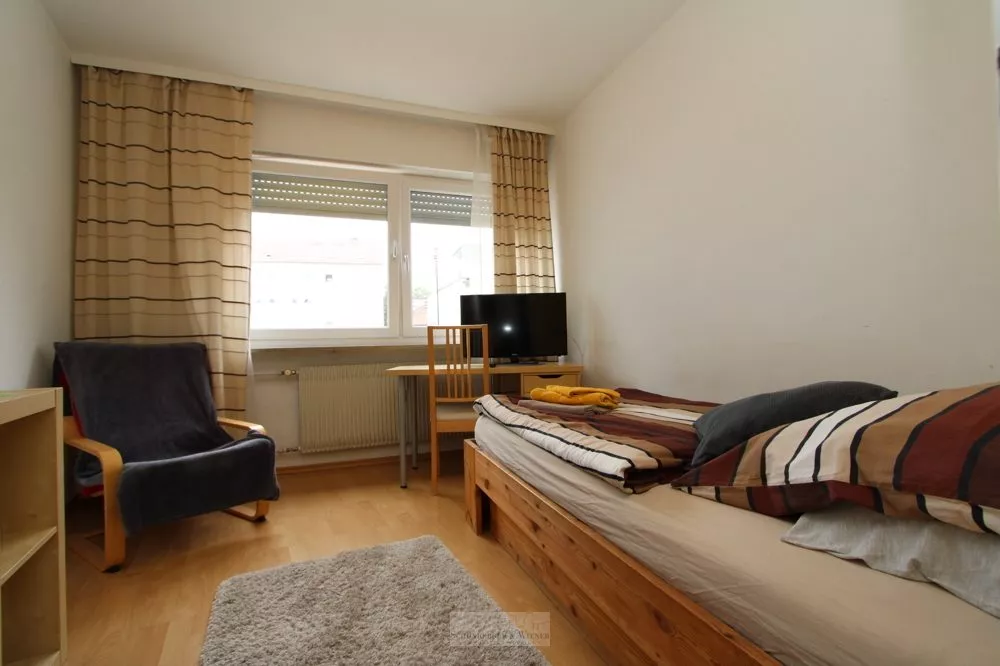 Immobilienangebot - Regensburg - Alle - Attraktive Wohnung mit 5 Zimmern & 5 Bädern – ideal für Kurzzeitvermietung, ca. 5,4 % Rendite