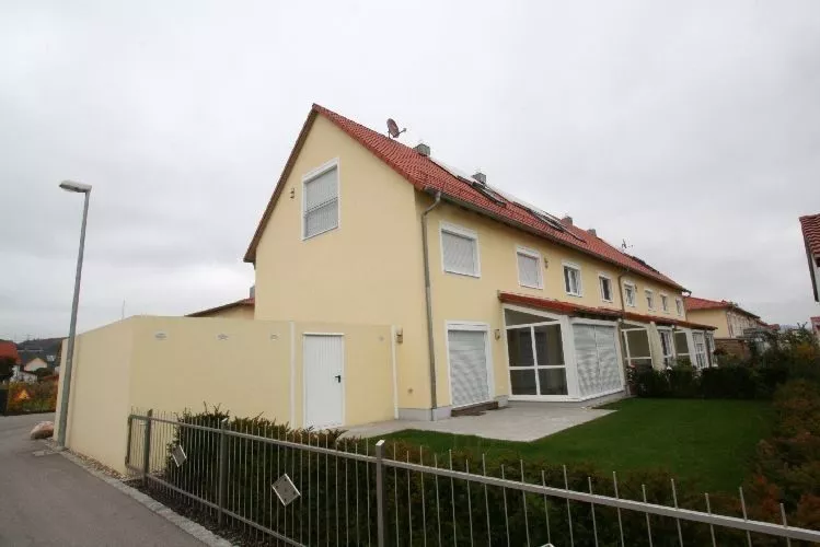 Immobilienangebot - Tegernheim - Alle - Exklusive Doppelhaushälfte mit sonniger Südwestterrasse & Doppelgarage