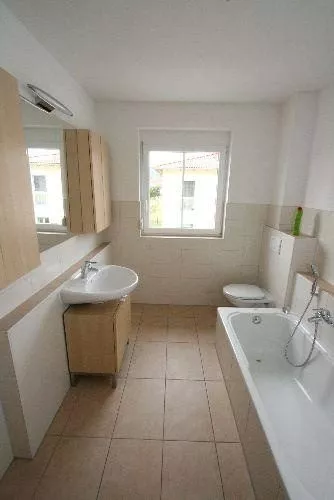 Immobilienangebot - Tegernheim - Alle - Exklusive Doppelhaushälfte mit sonniger Südwestterrasse & Doppelgarage