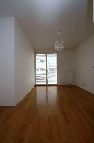 Immobilienangebot - Regensburg - Alle - Hochwertige 3,5 ZKB-Wohnung mit großem Balkon am "Unteren Wöhrd"