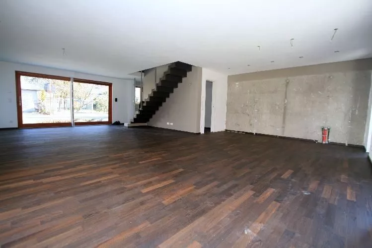 Immobilienangebot - Regensburg - Alle - Traumhaus in traumhafter Lage!!