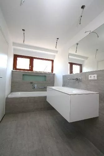 Immobilienangebot - Regensburg - Alle - Traumhaus in traumhafter Lage!!