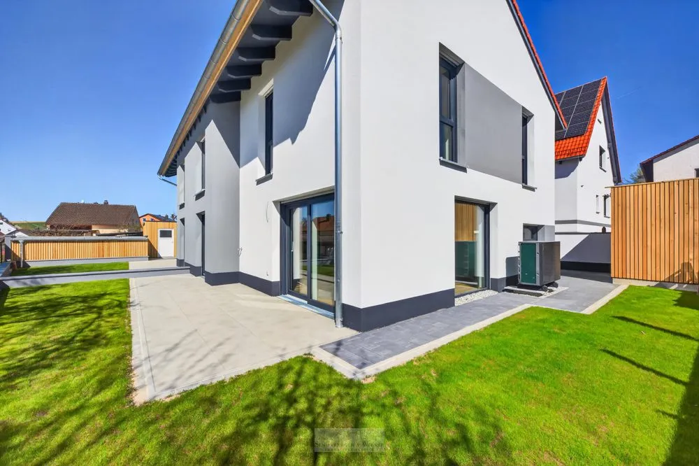 Immobilienangebot - Thalmassing - Alle - Hochwertige Neubau-Doppelhaushälfte KfW40 – Ihr neues Zuhause in Thalmassing!