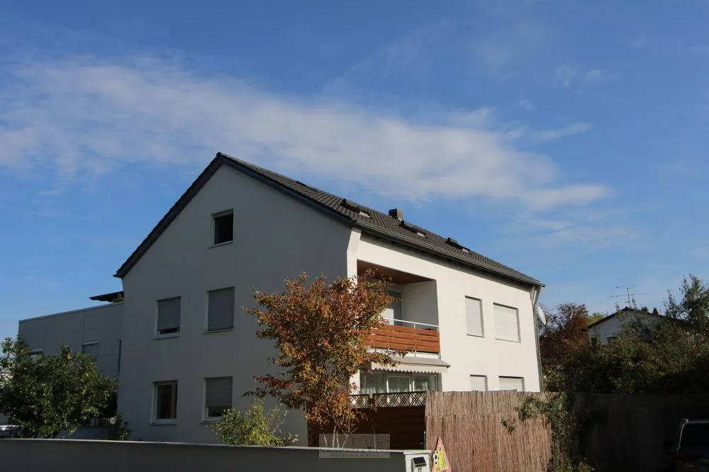 Immobilienangebot - Regensburg / Kreuzhof - Alle - Geräumige, gut aufgeteilte 3 ZKB-Wohnung