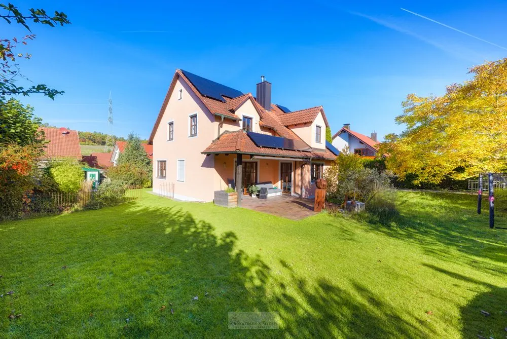 Immobilienangebot - Wenzenbach / Grünthal - Alle - Familienidylle im Grünen – Gepflegtes Einfamilienhaus mit großem Grundstück in ruhiger Lage
