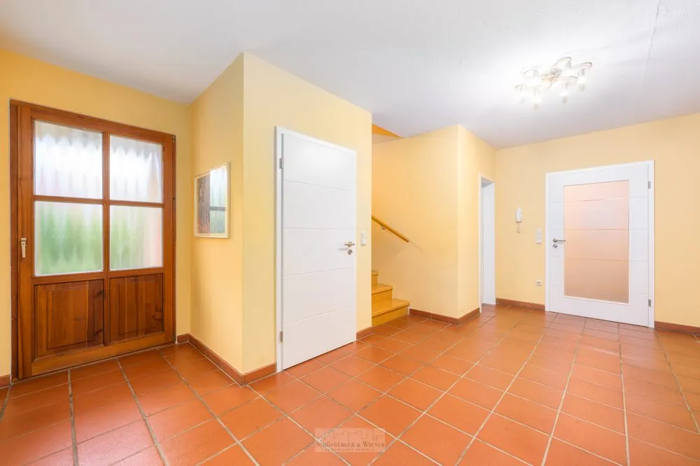 Immobilienangebot - Wenzenbach / Grünthal - Alle - Familienidylle im Grünen – Gepflegtes Einfamilienhaus mit großem Grundstück in ruhiger Lage