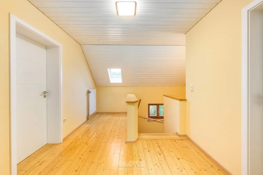 Immobilienangebot - Wenzenbach / Grünthal - Alle - Familienidylle im Grünen – Gepflegtes Einfamilienhaus mit großem Grundstück in ruhiger Lage