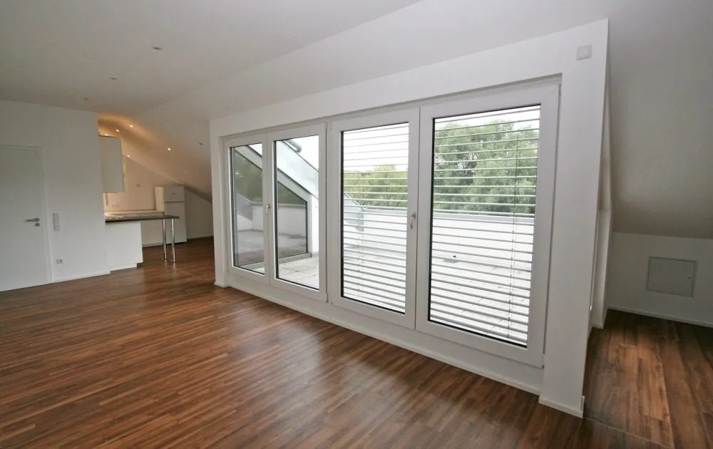 Immobilienangebot - Regensburg - Alle - Wohnen am Regenufer!! Neuwertige 3,5 ZKB-Wohnung mit Dachterrasse