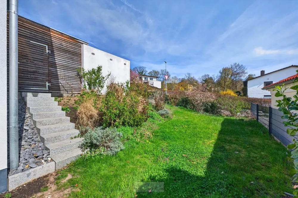 Immobilienangebot - Donaustauf - Alle - Moderne Doppelhaushälfte in Donaustauf – hochwertig ausgestattet & sofort verfügbar!