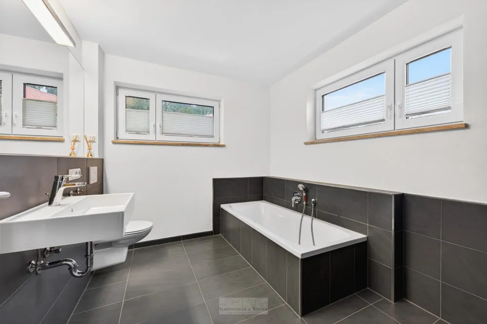 Immobilienangebot - Donaustauf - Alle - Moderne Doppelhaushälfte in Donaustauf – hochwertig ausgestattet & sofort verfügbar!