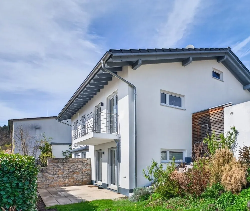 Immobilienangebot - Donaustauf - Alle - Moderne Doppelhaushälfte in Donaustauf – hochwertig ausgestattet & sofort verfügbar!