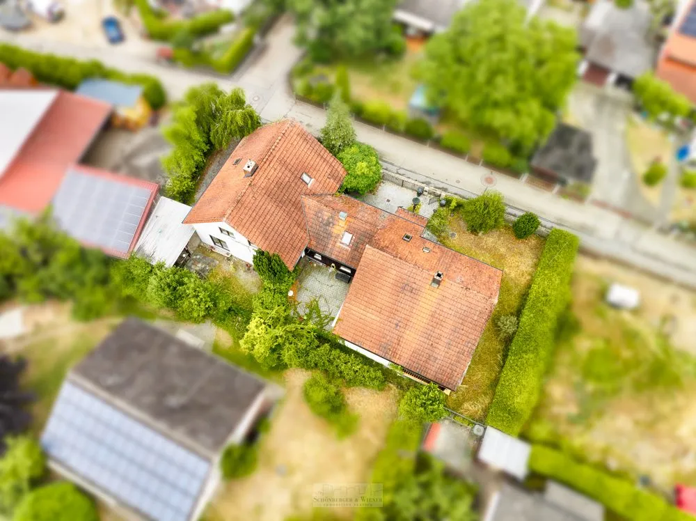 Immobilienangebot - Zeitlarn / Laub - Alle - Gepflegtes Einfamilienhaus mit gepflegter Ausstattung in ruhiger Lage in Laub