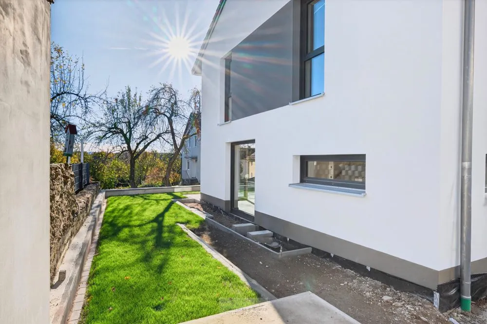 Immobilienangebot - Thalmassing - Alle - Hochwertige Neubau-Doppelhaushälfte KfW40 – Ihr neues Zuhause in Thalmassing!