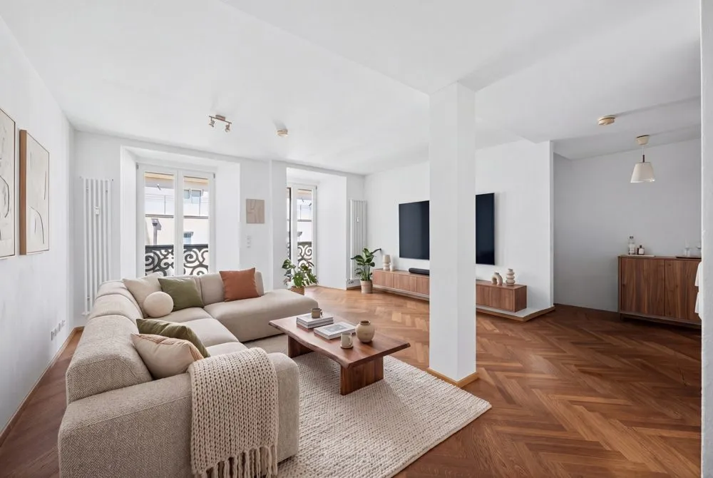 Immobilienangebot - Regensburg - Alle - Exklusive 2,5-Zimmer-Altstadtwohnung mit Balkon in hochwertig saniertem Denkmalobjekt