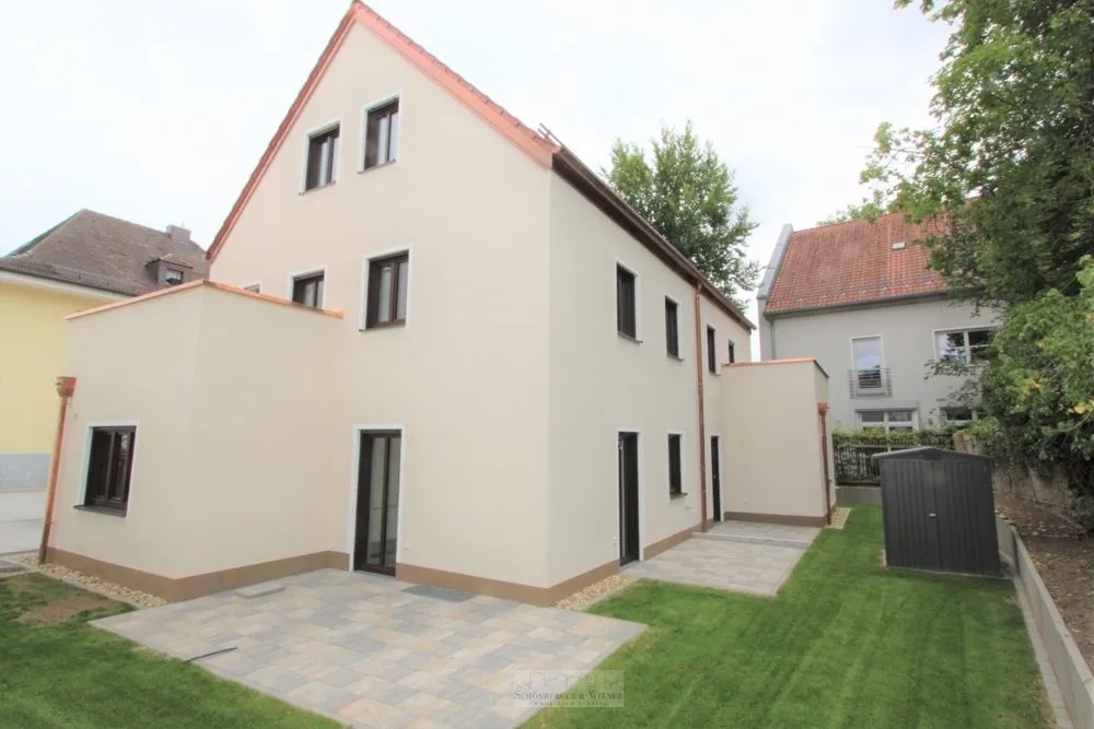 Immobilienangebot - Regensburg - Alle - Hochwertige 2 ZKB-Wohnung mit zwei Terrassen und Stellplatz (Whg.2)