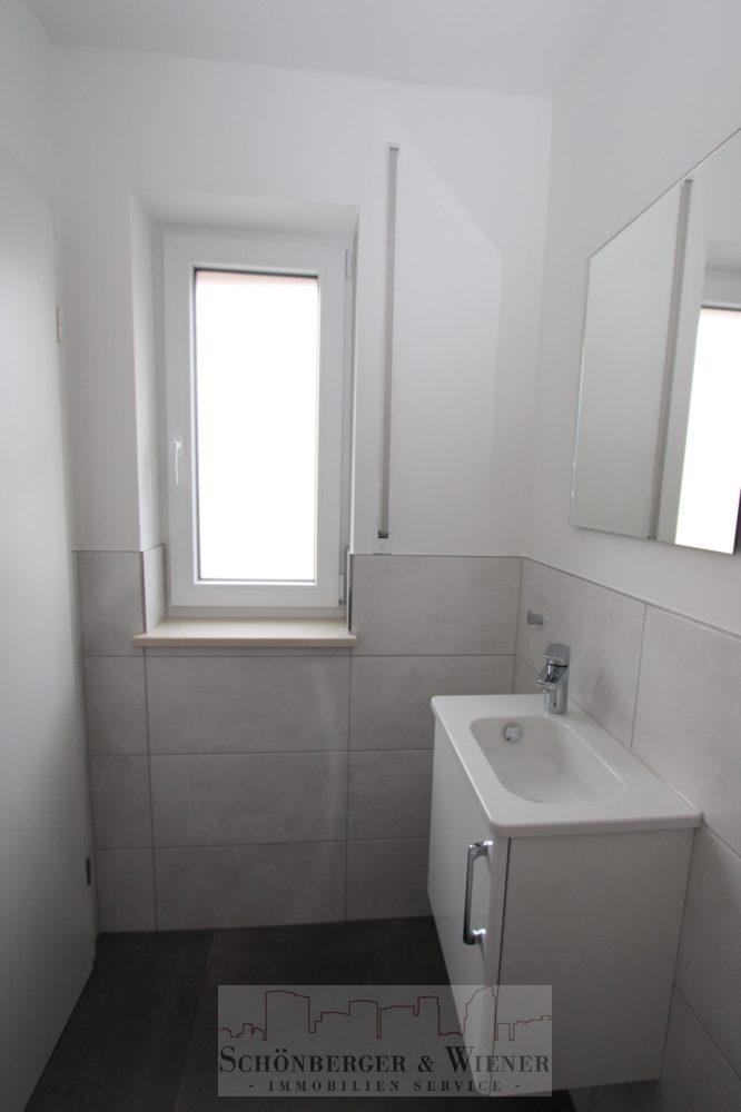 Immobilienangebot - Regensburg - Alle - Wohnen auf zwei Ebenen – stilvolle Maisonettewohnung in attraktiver Lage mit Westbalkon & Stellplatz