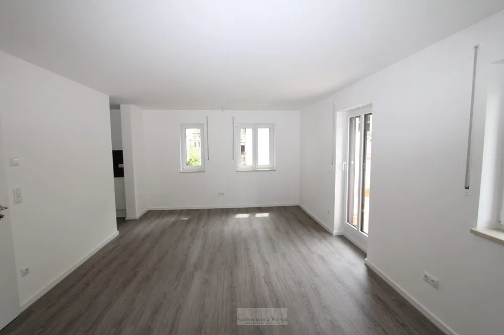 Immobilienangebot - Regensburg - Alle - Wohnen auf zwei Ebenen – stilvolle Maisonettewohnung in attraktiver Lage mit Westbalkon & Stellplatz