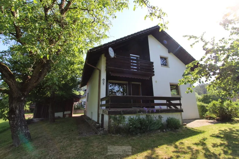 Immobilienangebot - Schwarzach - Alle - Idyllisch gelegenes Einfamilienhaus mit Potential!