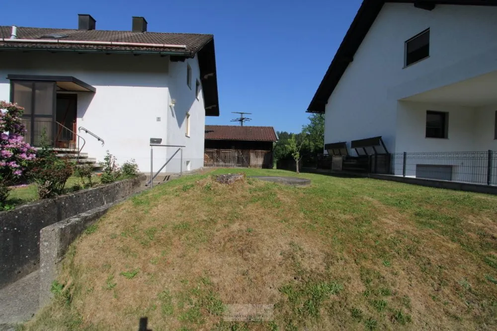 Immobilienangebot - Schwarzach - Alle - Idyllisch gelegenes Einfamilienhaus mit Potential!