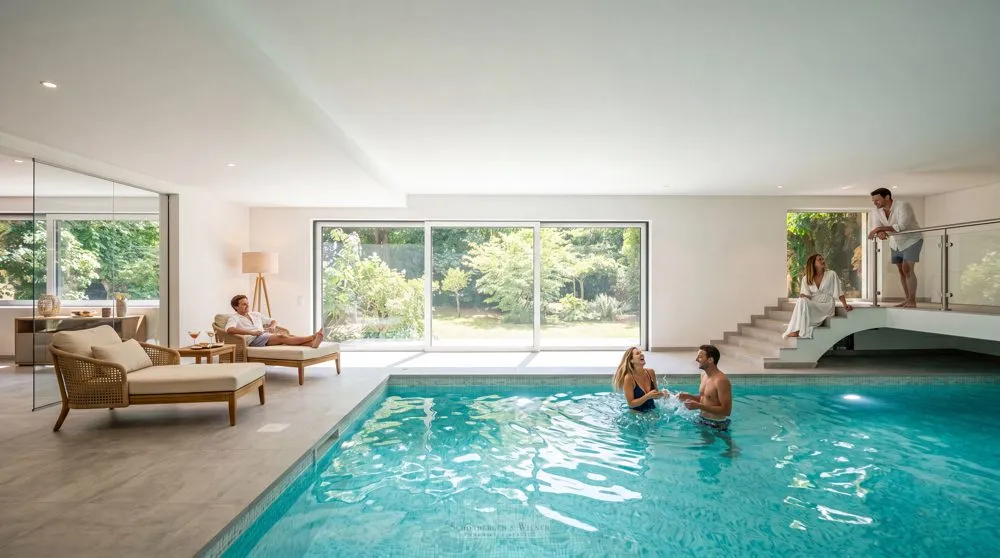 Immobilienangebot - Lappersdorf / Pielmühle - Alle - Repräsentative Villa mit Innenpool, Sauna & zwei Einliegerwohnungen in Lappersdorf / Pielmühle