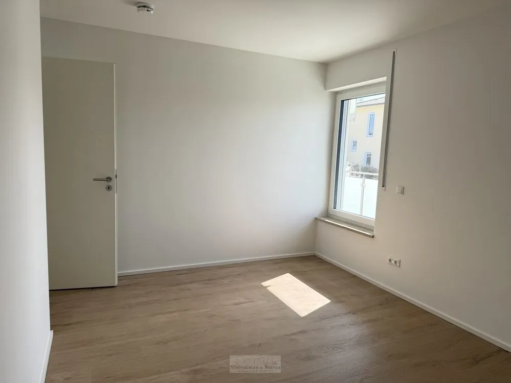 Immobilienangebot - Burglengenfeld - Alle - Modern wohnen in ruhiger Lage – 3-Zimmer-Neubauwohnung mit Südwestbalkon und Aufzug