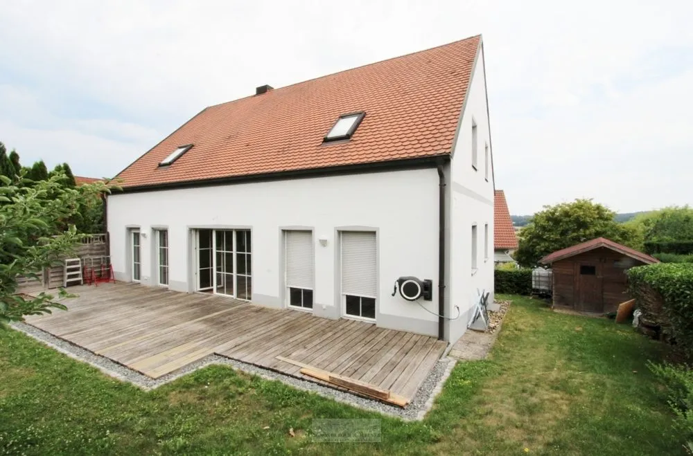 Immobilienangebot - Lorenzen - Alle - Charmantes Einfamilienhaus mit Garten und Kamin für die ganze Familie in Lorenzen