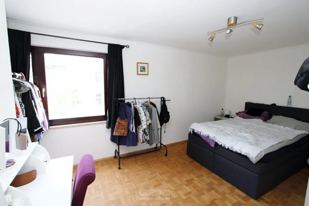 Immobilienangebot - Regensburg - Alle - Gepflegte 2 Zimmer-Wohnung mit großzügigem Balkon am östlichen Altstadtrand - frei ab 01.01.27