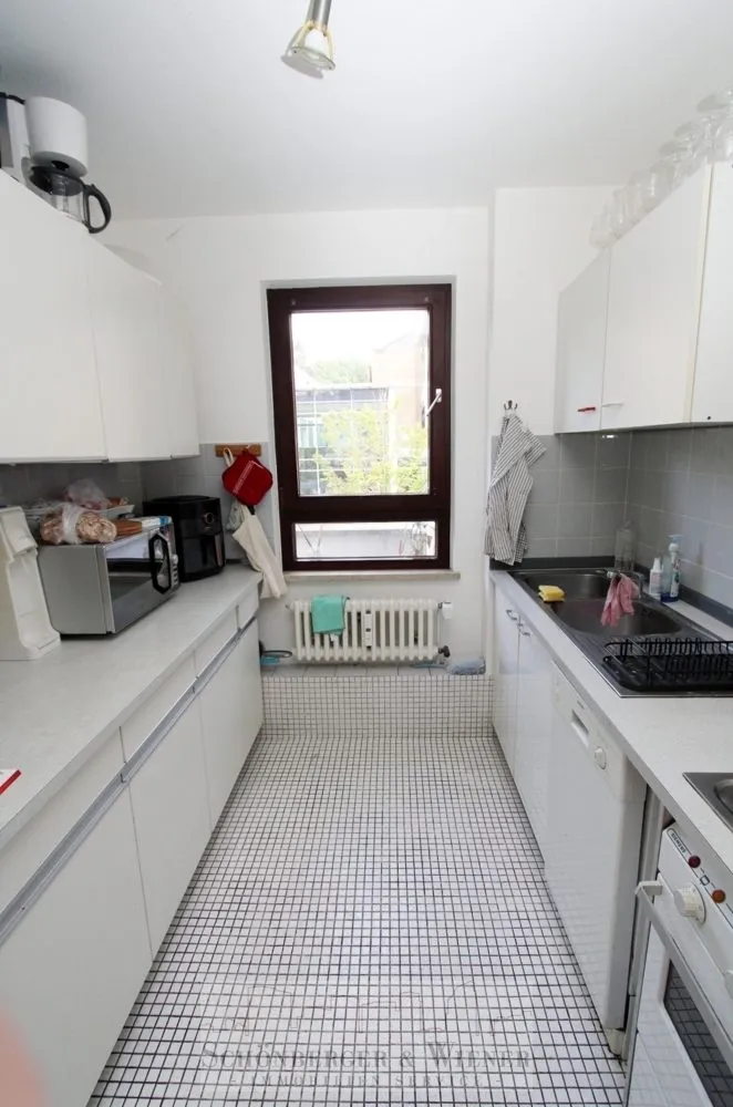 Immobilienangebot - Regensburg - Alle - Gepflegte 2 Zimmer-Wohnung mit großzügigem Balkon am östlichen Altstadtrand - frei ab 01.01.27
