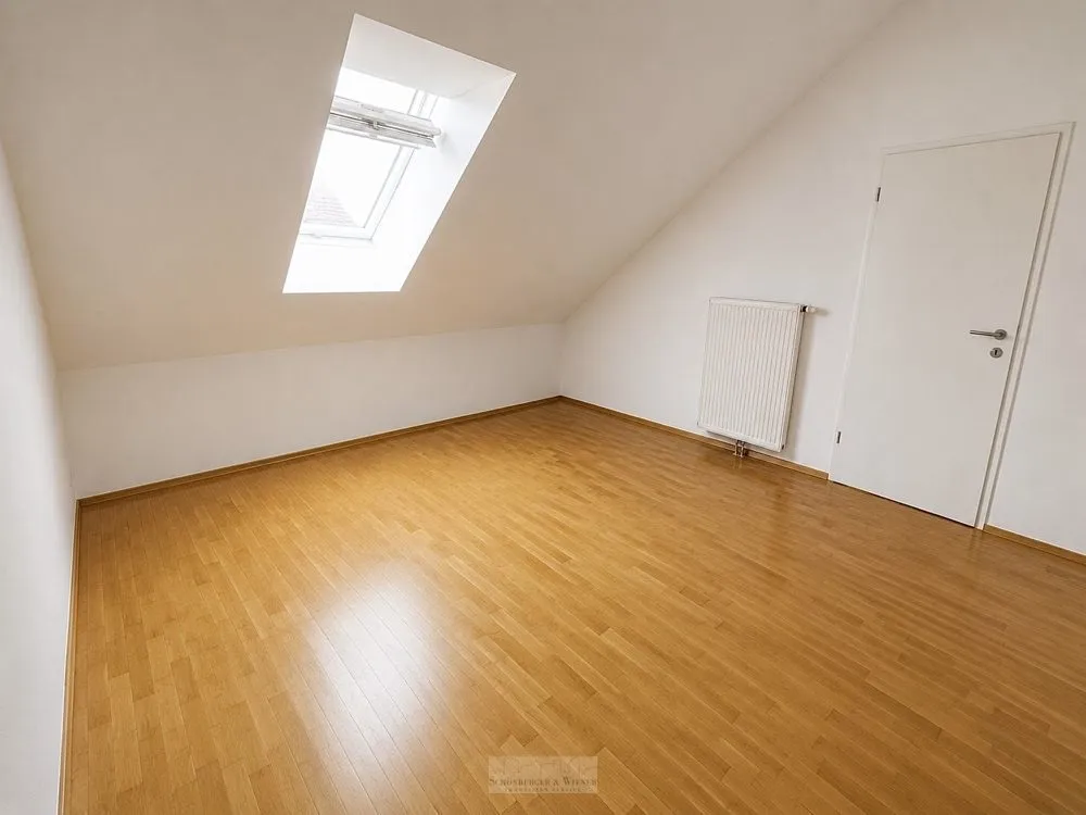 Immobilienangebot - Regensburg - Alle - Altstadt-Rarität: Maisonette mit Stellplatz im historischen Baudenkmal