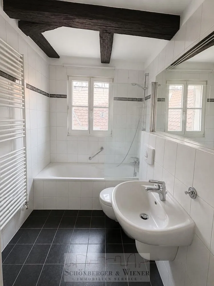 Immobilienangebot - Regensburg - Alle - Altstadt-Rarität: Maisonette mit Stellplatz im historischen Baudenkmal