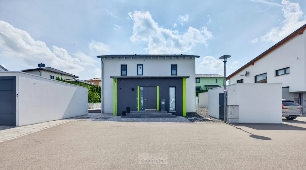 Immobilienangebot - Köfering - Alle - Modernes Refugium mit hochwertiger Ausstattung in Köfering