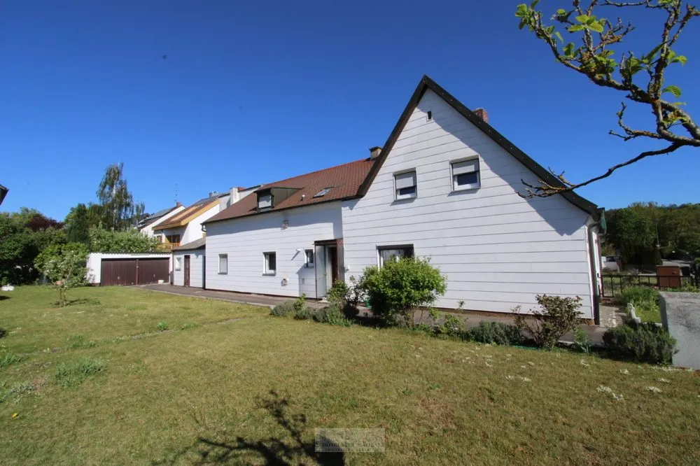 Immobilienangebot - Regensburg - Alle - Großzügiges Grundstück mit Altbestand in idyllischer, historischer Siedlung