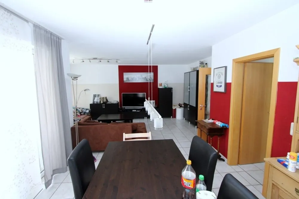Immobilienangebot - Wenzenbach - Alle - Doppelhaushälfte mit 2 Terrassen und Balkon in ruhiger Lage in Wenzenbach