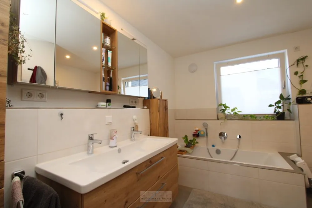 Immobilienangebot - Brunn - Alle - Barrierefreie 4,5 ZKB Wohnung mit Balkon und Garten in Frauenberg!