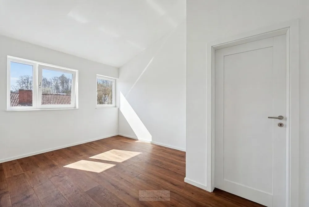 Immobilienangebot - Bad Abbach - Alle - Modernes Wohnen auf zwei Ebenen: 5-Zimmer-Maisonette mit Süd- & Dachterrasse