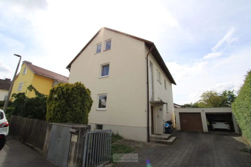 Immobilienangebot - Straubing - Alle - Zweiparteienhaus mit Ausbaureserve und langfristig vermieteten Wohnungen