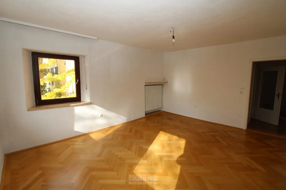 Immobilienangebot - Regensburg - Alle - Gepflegte 3 Zimmer-Altbau-Wohnung in exponierter Lage direkt am Donauufer!